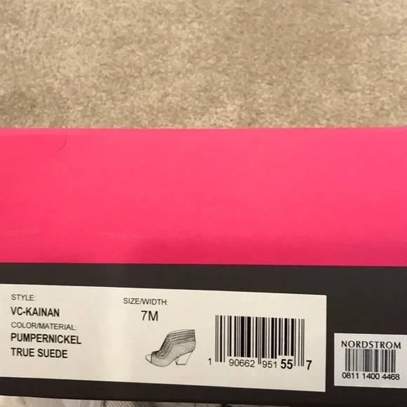 Vince Camuto heels - Picture 5 of 5